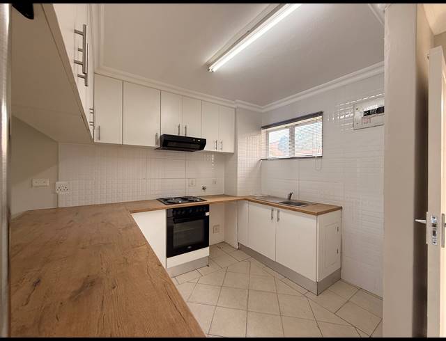 2 BEDROOM APARTMENT FOR SALE IN MALVERN